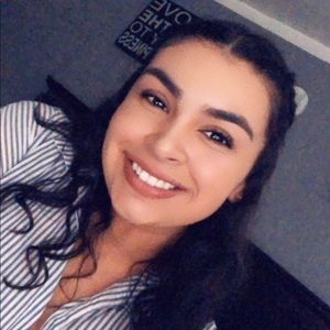 Meet your Posher, Jacquelyn